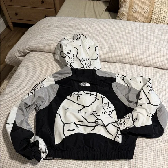 The North Face White, Black & Gray Graphic Hooded Bomber Jacket - Picture 12 of 14